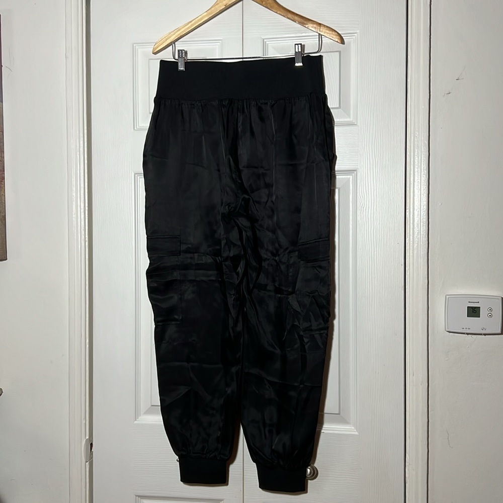 Cinq a sept Black Satin Jogger Pant XL - Picture 6 of 11